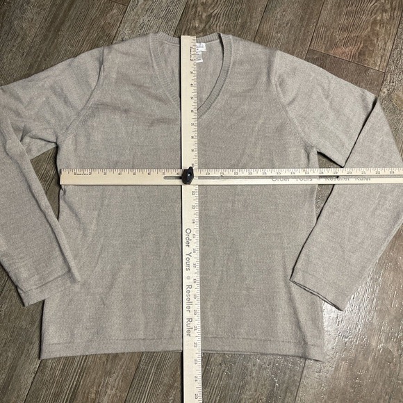 Linea Donna 100% Merino Wool V-Neck Sweater Vintage Tan Womens Large Italy Made - Picture 3 of 5